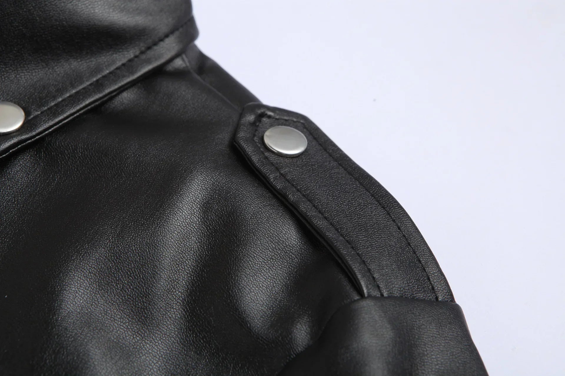 Austin Bomber Jacket | Effortless Everyday Elegance 3