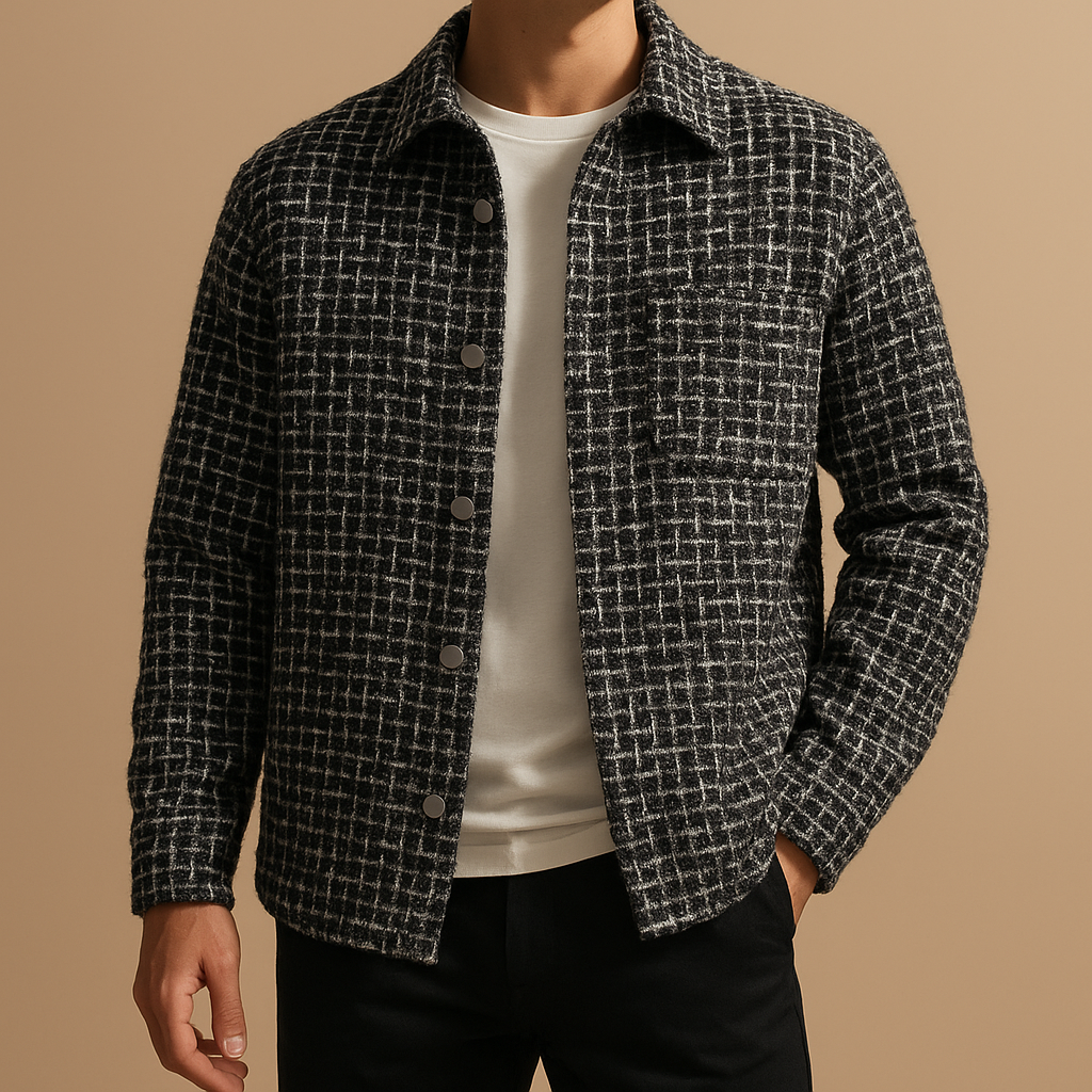 Chic Comfort | Effortlessly Stylish Winter Layering Piece 0